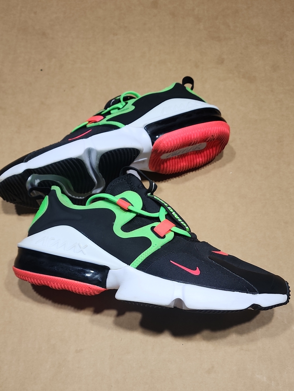 Nike Men’s Black/Green/Red Air Max Sport Sneakers